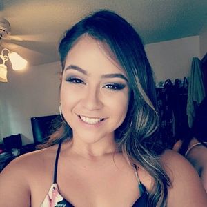 Meet your Posher, Karla